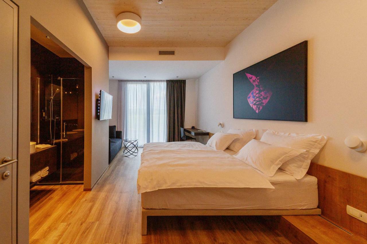 Wud Hotel Lubiana Esterno foto